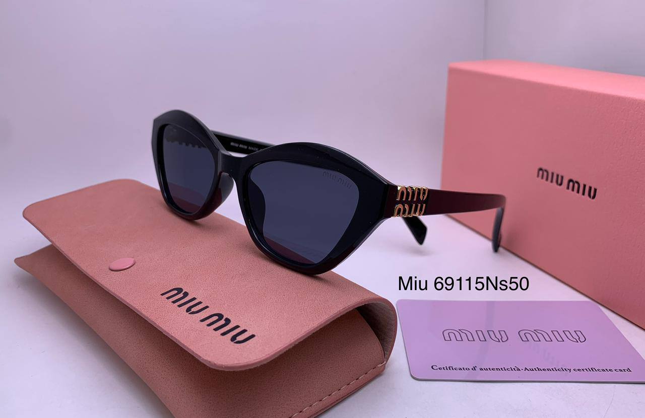 Miu Miu
70 dhs✅

Zain126
♥️♥️♥️