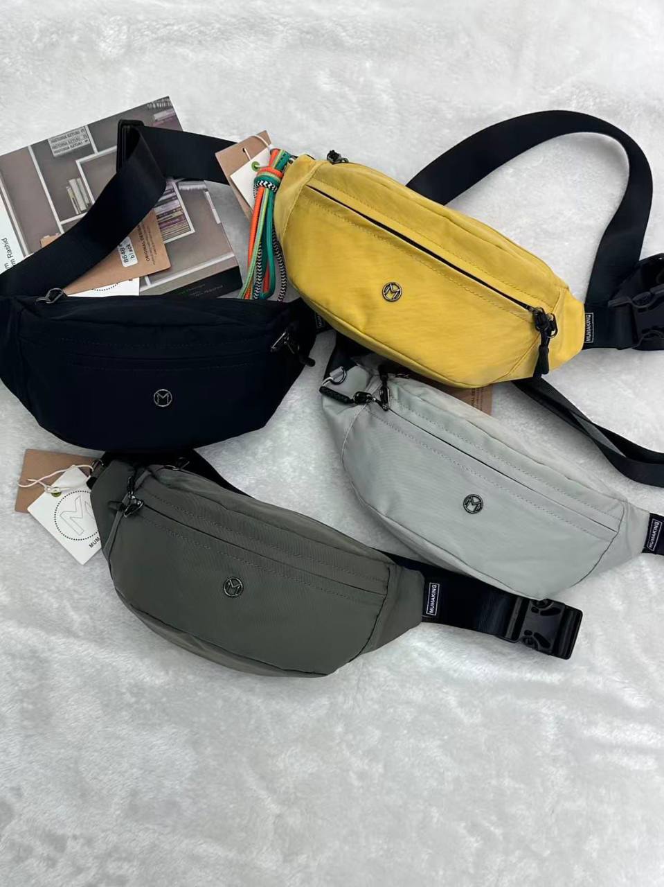 Belt Bags
40 dhs💓

Zain40
♥️♥️♥️