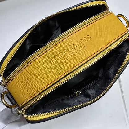 MARC JACOBS

GOOD QUALITY 

80 dhs✅

without box

Zain39
♥️♥️♥️