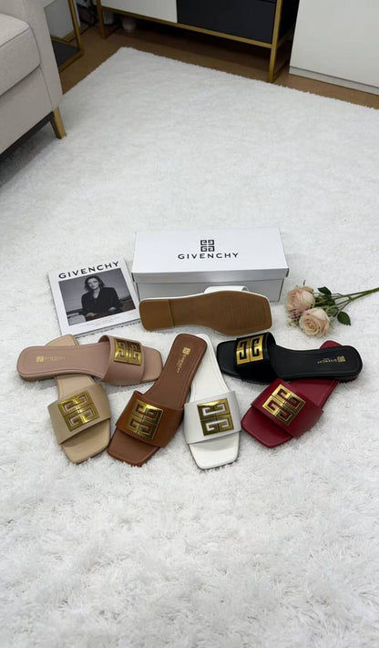 Slippers
60 dhs🇦🇪

Zain22
♥️♥️♥️