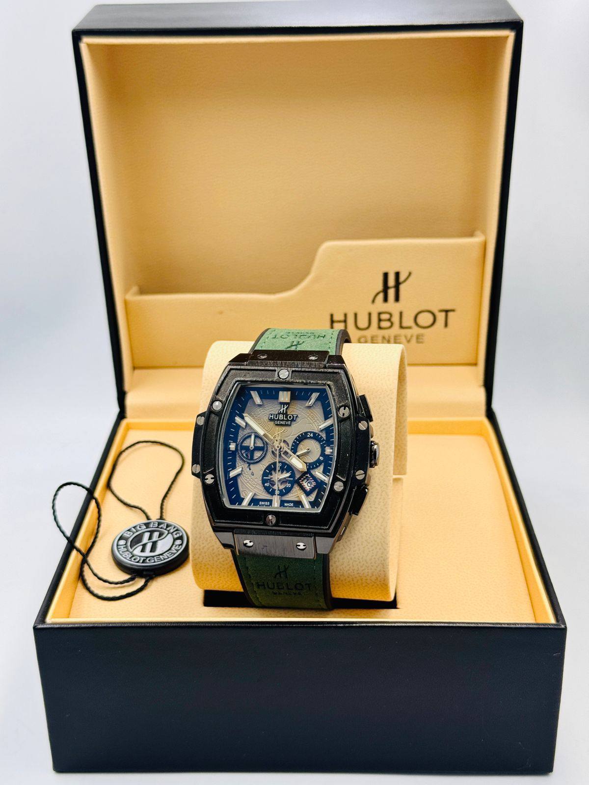 Hublot Men
*New Arrival*🔥
85 dhs🌺

Zain08
♥️♥️♥️