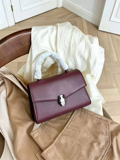 Bvlgari
105 dhs🇦🇪🇦🇪

Zain169
♥️♥️♥️