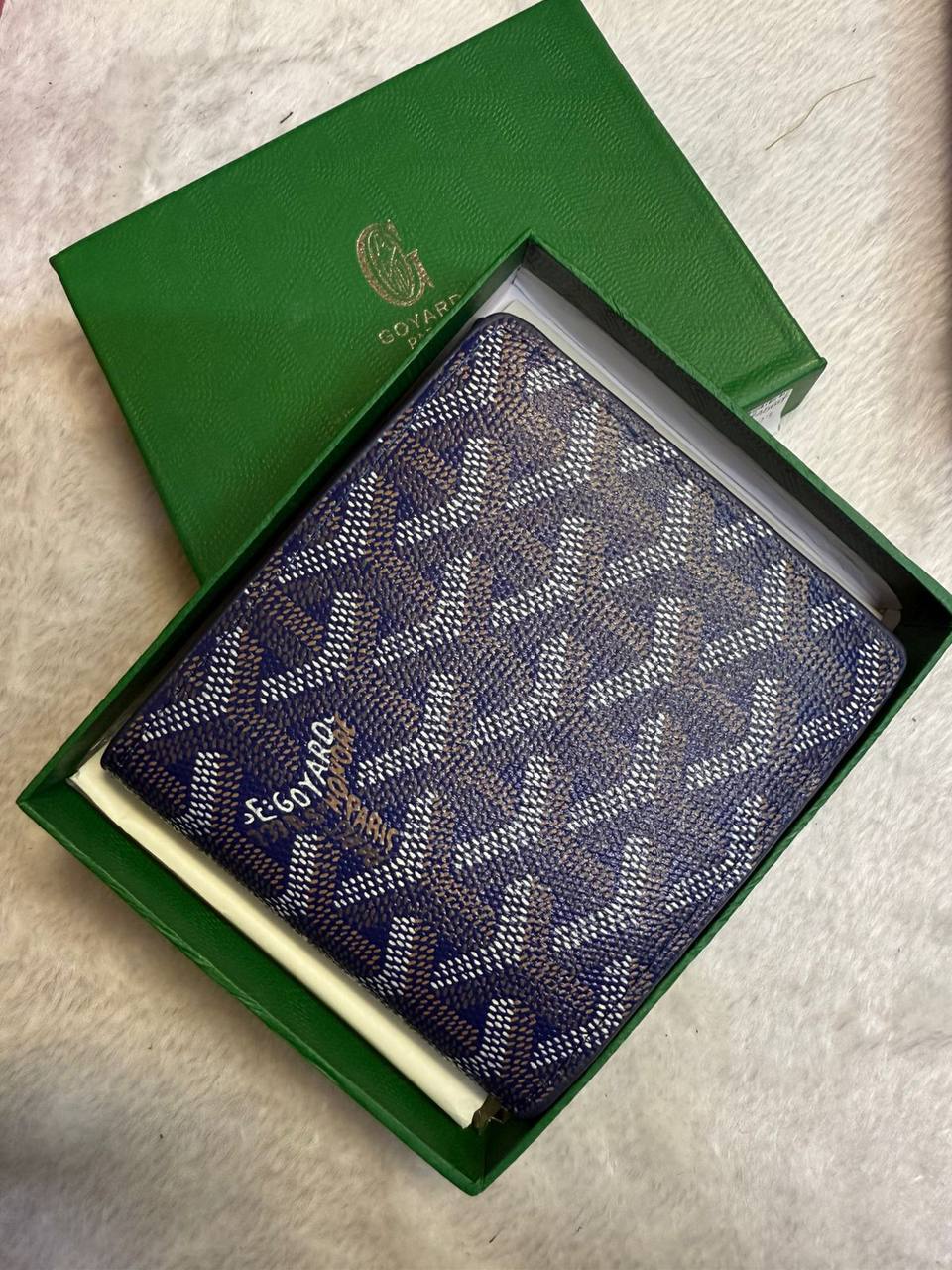 LV Wallets

With box
🎁🎁🎁

35 dhs✅

Zain93
♥️♥️♥️