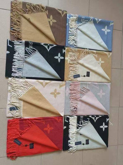 Winter scarf 
45 dhs❣️

Zain93
♥️♥️♥️