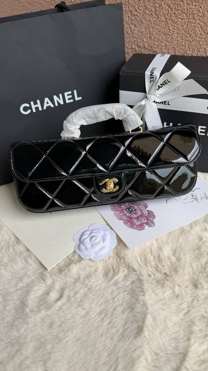 ✨New Chanel Clutch 🌈✨
Size : 18 & 30 Cm 
With original Packing 🎁
Vip 🔝
For Price 👇 WTSP Text Zain 0568585901

Zain280
♥️♥️♥️