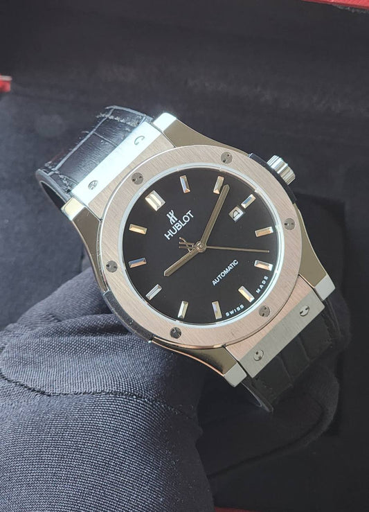 Hublot watch for men 
good quality automatic 
210 dhs💓

Zain59
♥️♥️♥️