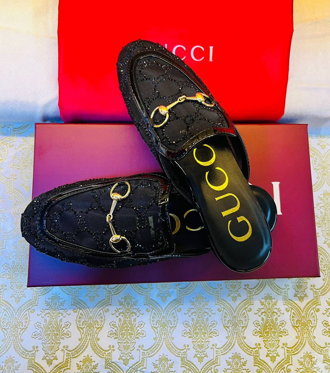 GUCCI 
SIZE 36-41 Available 
150 dhs🪙🌨️

Zain88
♥️♥️♥️