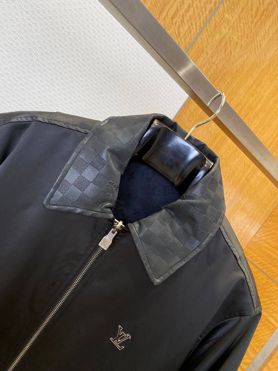 *LV*
Men’s Reversible Jacket
Master Quality 
SMLXLXXL 
850 dhs🪙🌨️

Zain276
♥️♥️♥️
