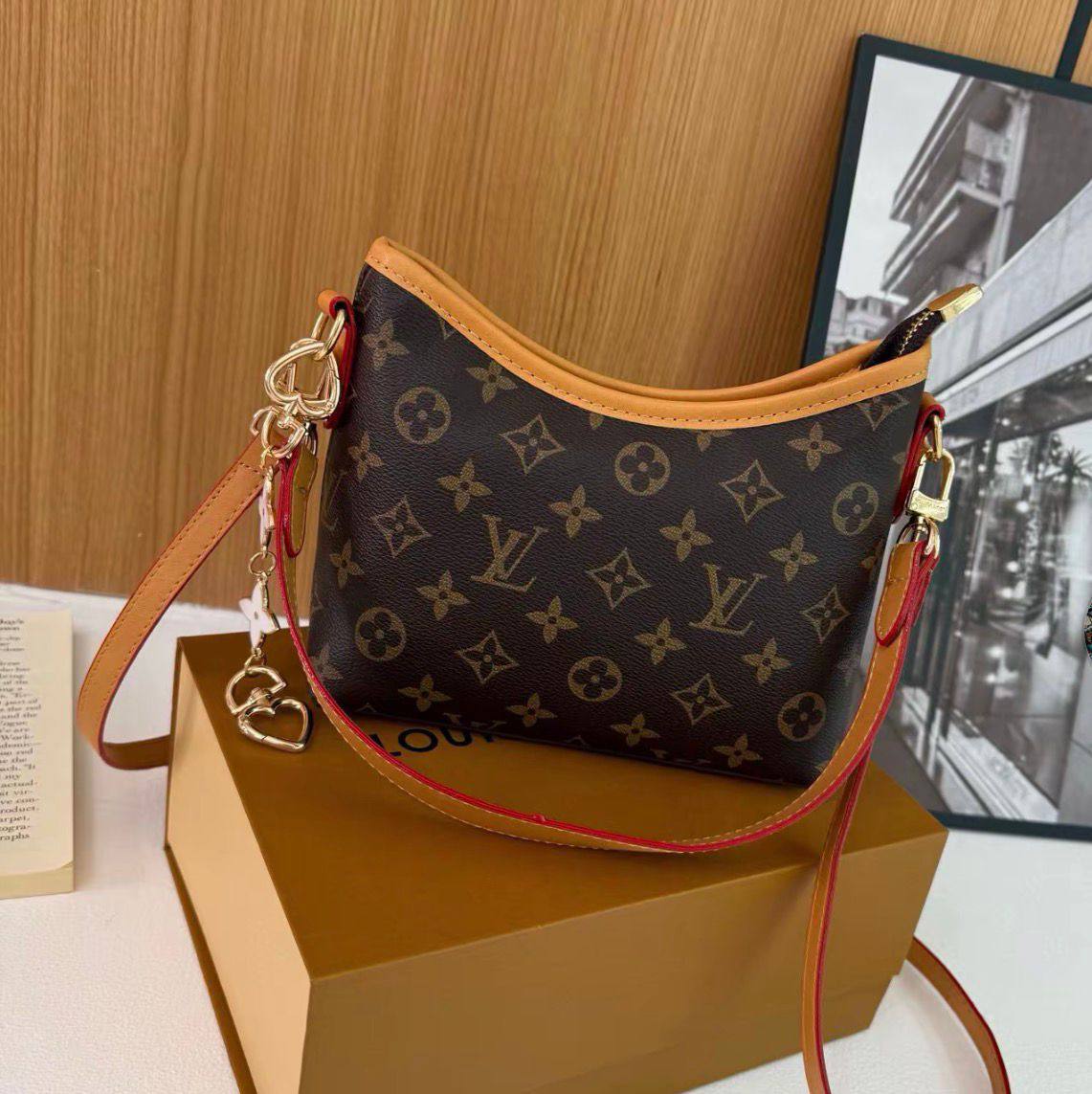 LV
with box
🎁🎁🎁

95 dhs🪙🌨️

Zain177
♥️♥️♥️