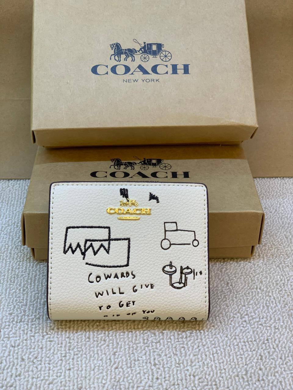 Coach 
Wallets Master
125 dhs💓

Zain248
♥️♥️♥️