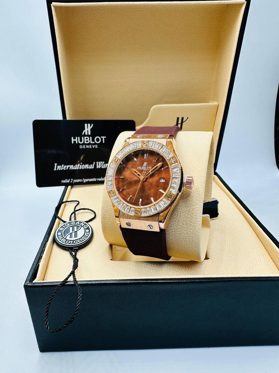 Hublot ladies 
75 dhs🇦🇪🇦🇪

Zain08
♥️♥️♥️