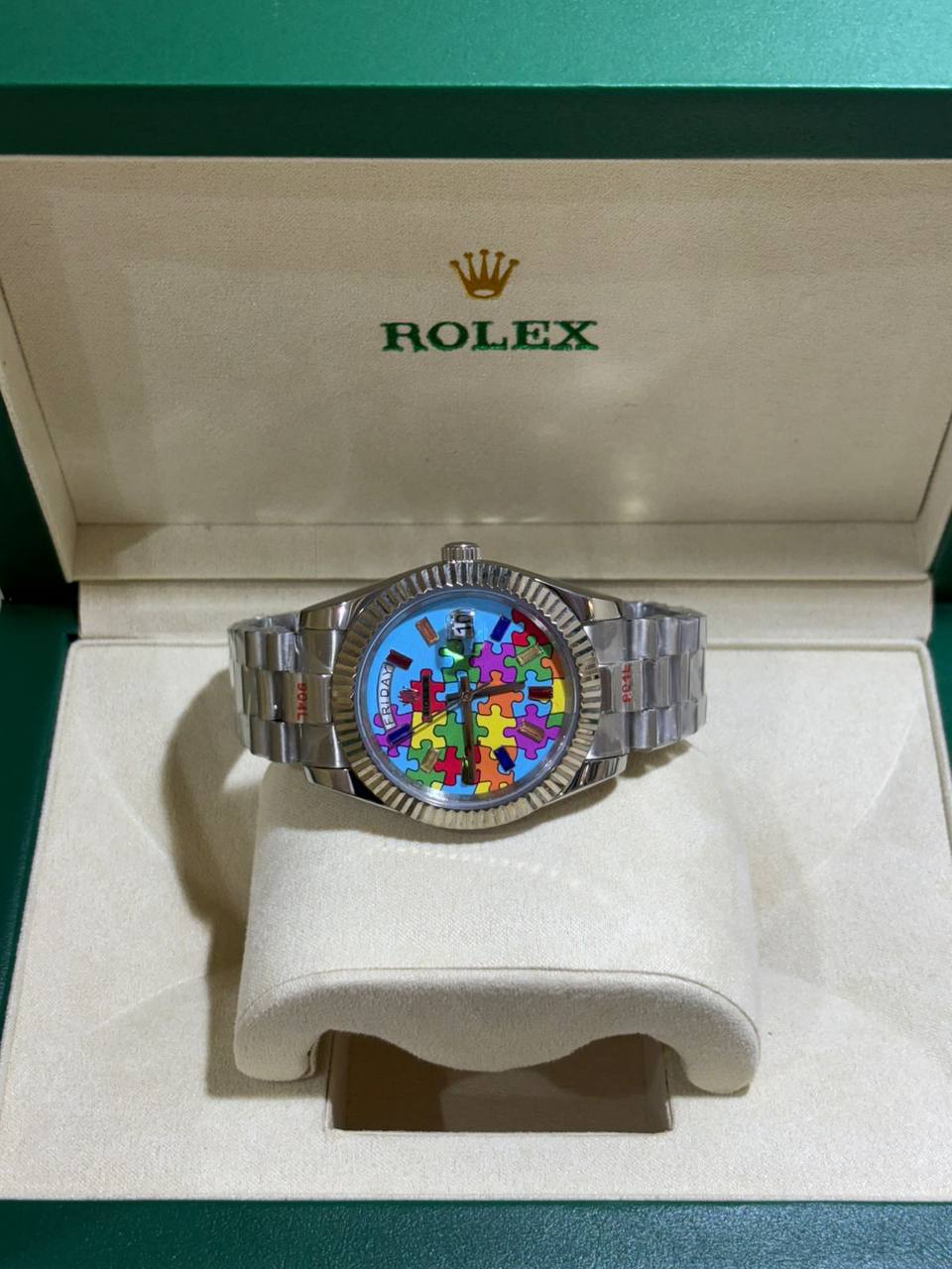 Rolex
male moneyautomatic----🌹🌹🌹

320 dhs🪙💚

Zain108
♥️♥️♥️