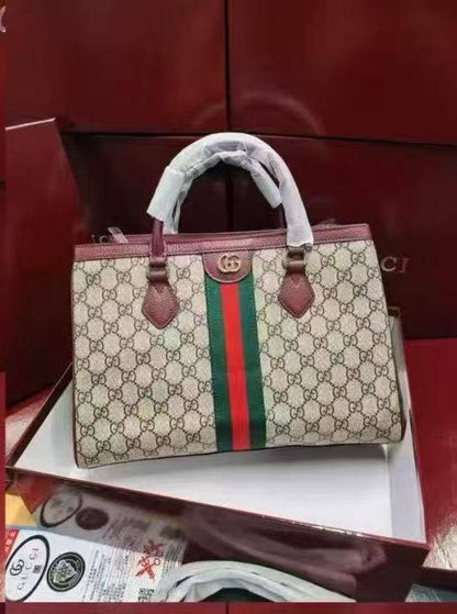 Gucci
110 dhs🪙🌨️

high quality 

With box 
🎁🎁🎁

30Cm

Zain26
♥️♥️♥️
