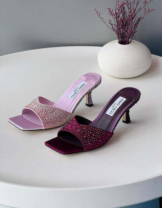 JIMMY CHOO 🩷💜
Size 36_41
Super high quality
450 dhs✅

Zain176
♥️♥️♥️