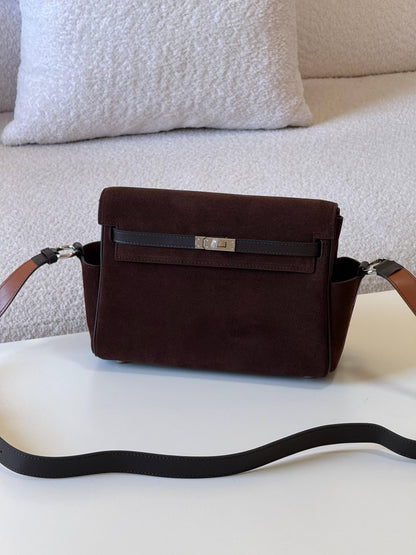 Hermes 25cm💕master quality😍

with box❤️
🎁🎁🎁

480 dhs🪙🌨️

Zain52
♥️♥️♥️
