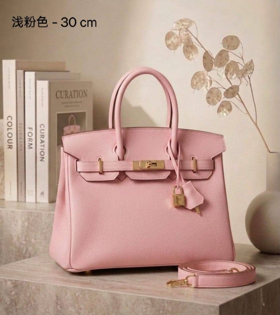 HERMES

 ʙɪʀᴋɪɴ SOFT ʟᴇᴀᴛʜᴇʀ ɢᴏʟᴅ ʜᴀʀᴅᴡᴀʀᴇ ᴡɪᴛʜ ʟᴏɴɢ ʙᴇʟᴛ sᴛʀᴀᴘ 

sɪᴢᴇ : 30 cm
ɢᴏᴏᴅ ǫᴜᴀʟɪᴛʏ ᴍᴀᴛᴇʀɪᴀʟ 

115 dhs🇦🇪🇦🇪

Zain31
♥️♥️♥️
