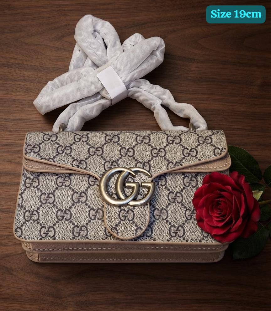 Gucci
Good quality 
with box 
110 dhs🇦🇪🇦🇪

Zain186
♥️♥️♥️