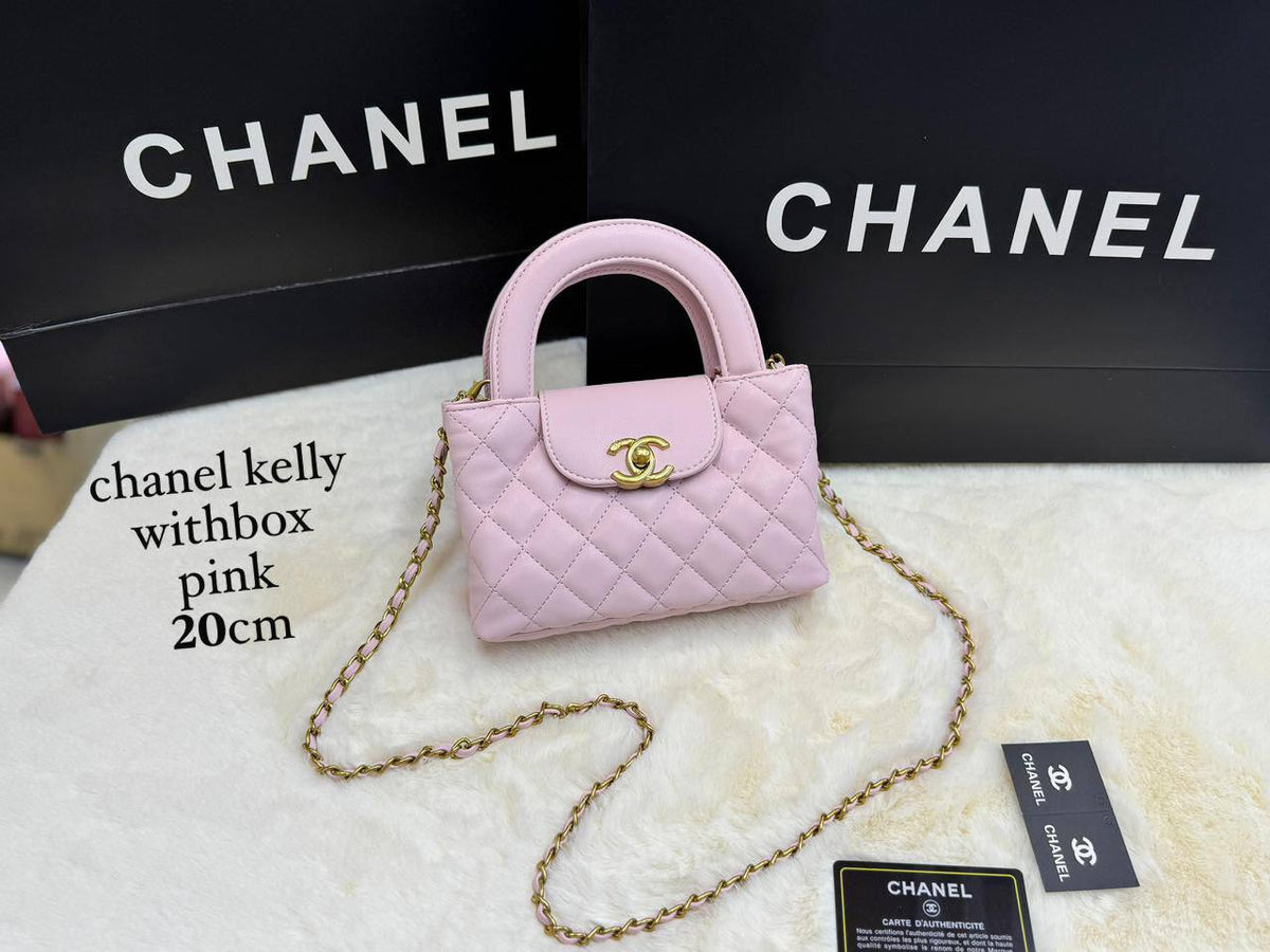 CHANEL KELLY

20CM STOCK

WITH BOX 
100 dhs🇦🇪🇦🇪

Zain168
♥️♥️♥️