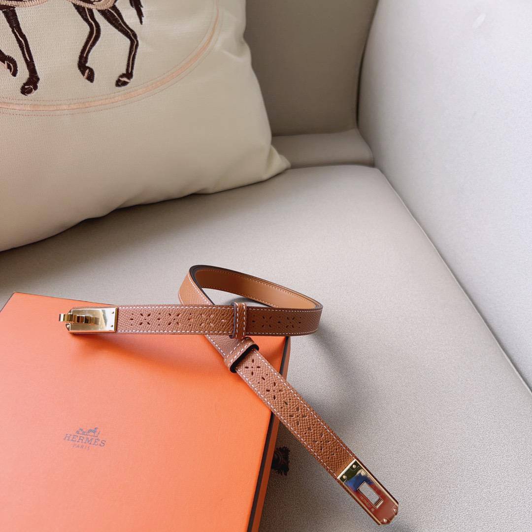 Hermes
💞*available again*💞
280 dhs🪙🌺

Zain164
♥️♥️♥️