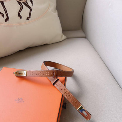 Hermes
💞*available again*💞
280 dhs🪙🌺

Zain164
♥️♥️♥️