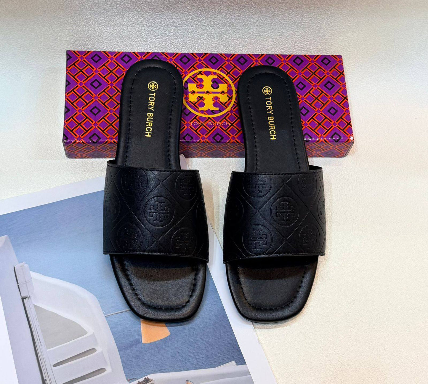 tory burch
Size 36to41
65 dhs❤️

Zain236
♥️♥️♥️