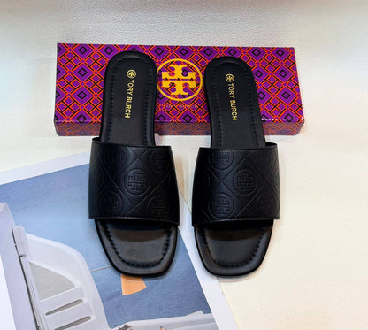 tory burch
Size 36to41
65 dhs❤️

Zain236
♥️♥️♥️