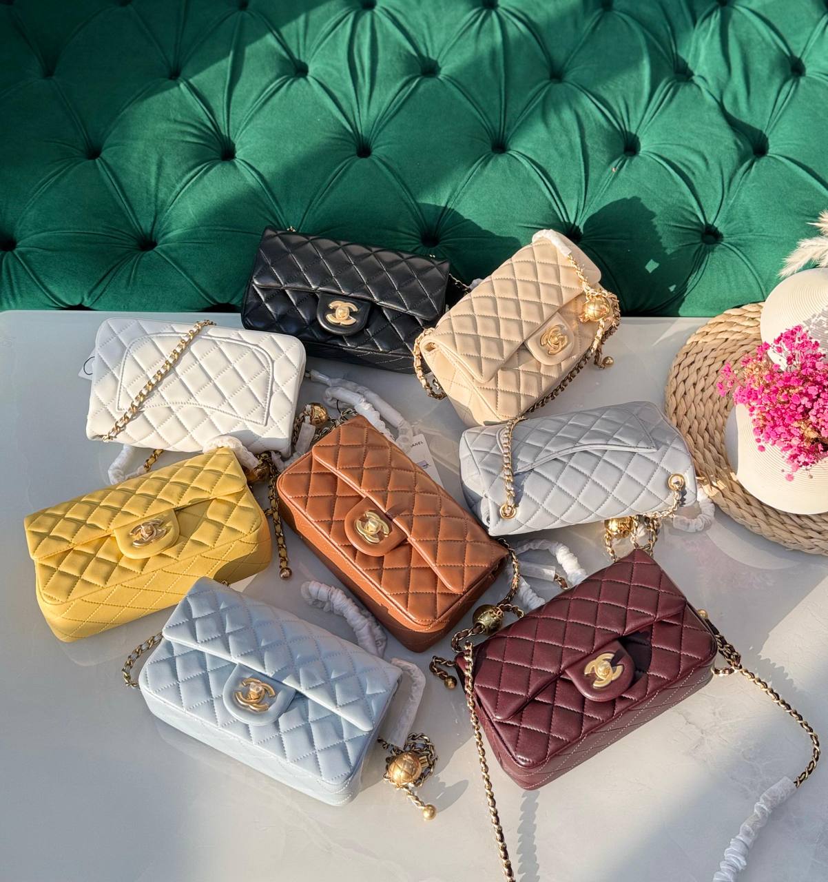 Chanel  ✨💥
Available original box 📦 
With full packing 🎀🎀
Super high quality 💥💥
For Price 👇 WhatsApp✅
0568585901 
0507557372
0552275751 Owner Zain 👌

Zain283
♥️♥️♥️