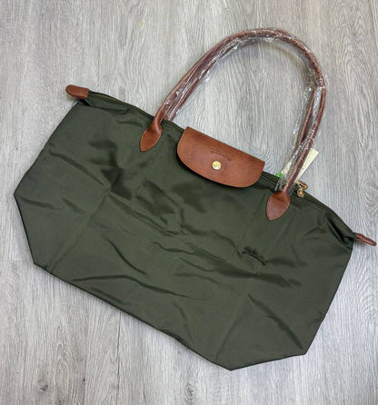 NEW CAME
LONG CHAMP 
GOOD QUALITY 
50 dhs✅
*SIZE:50-33-30*

Zain40
♥️♥️♥️