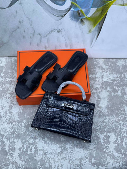 Hermes  Set
 size 36 to 41
170 dhs✅

Zain175
♥️♥️♥️
