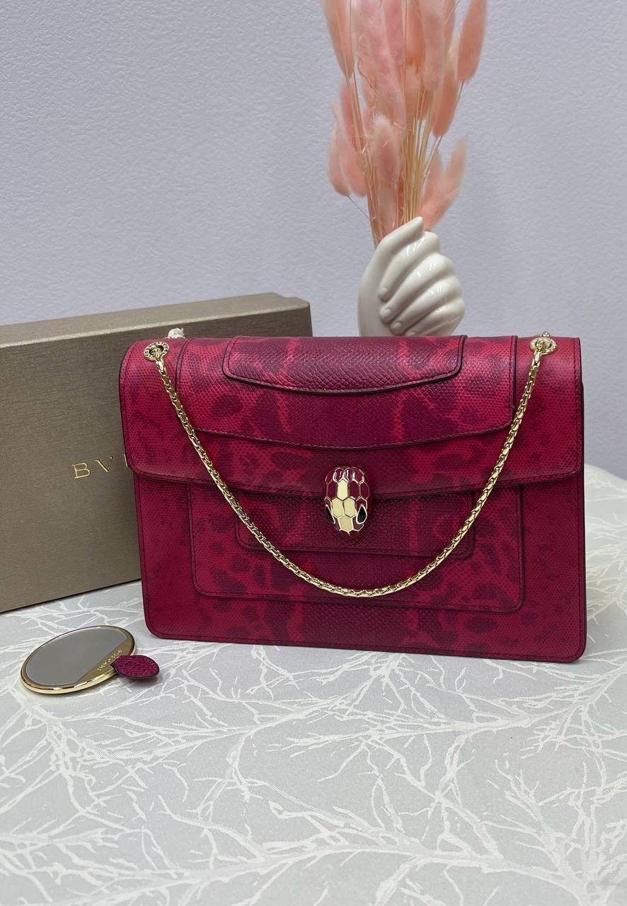 BVLGARI ✨💕✨
New collection ✨✨✨
SuperMaster Quality 🔥🔥
Available Now ❤️❤️❤️
For Price 👇 WhatsApp✅
0568585901 
0507557372
0552275751 Owner Zain 👌

Zain252
♥️♥️♥️