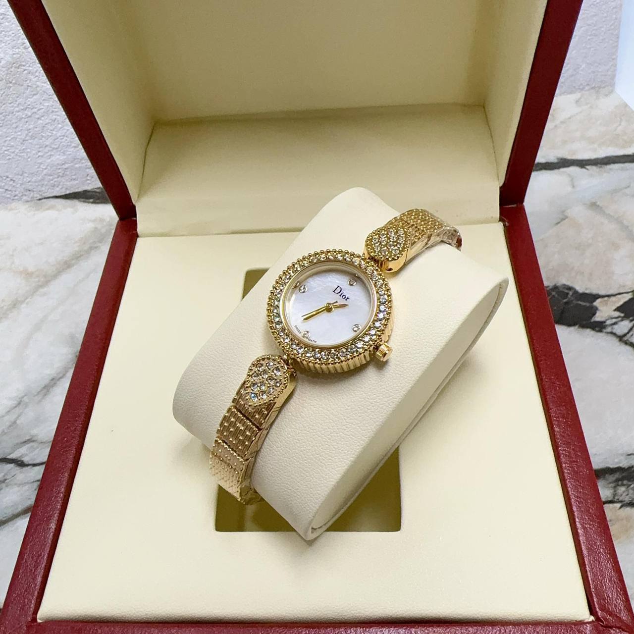 New stock 
Ladies Watch
55 dhs💛

Zain45
♥️♥️♥️