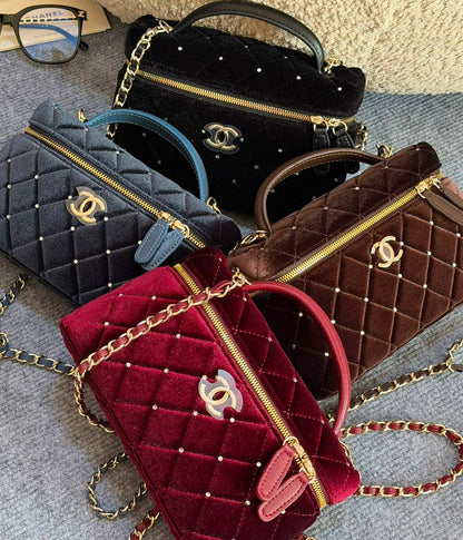 Chanel

210 dhs🇦🇪🇦🇪

Zain134
♥️♥️♥️