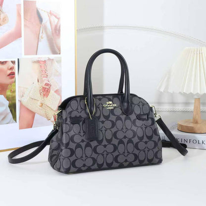 COACH 
GOOD QUALITY 
110 dhs🇦🇪🇦🇪

Zain295
♥️♥️♥️