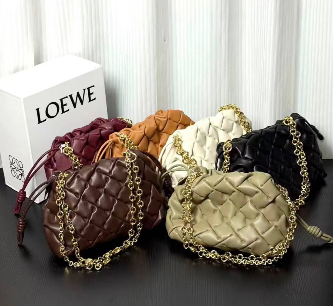 Loewe 
Master❣️❣️
320 dhs🇦🇪🇦🇪
#24cm🥰🥰

Zain228
♥️♥️♥️