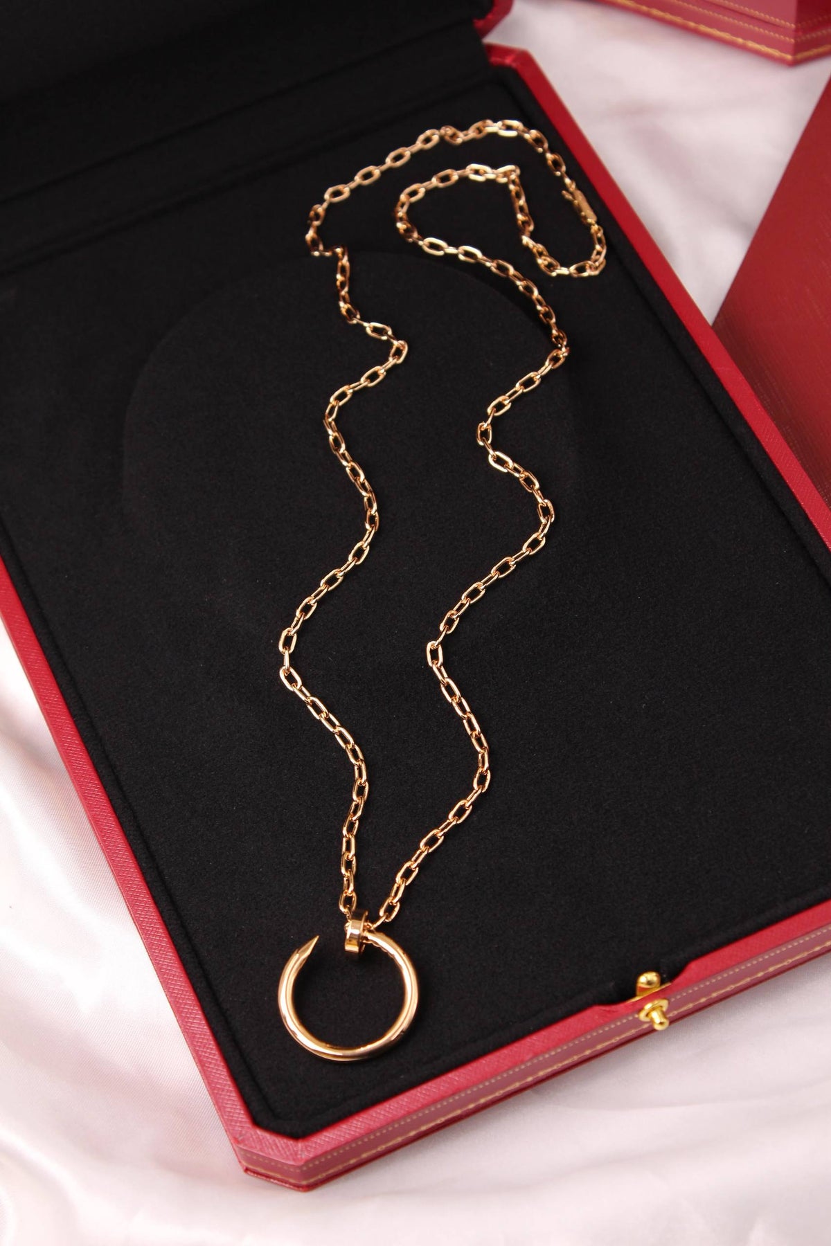 Cartier

JUSTE UN CLOU LONG NECKLACE, MULTIWEAR, EXTRA-LARGE MODEL
Super Master Quality

For Price 👇 WhatsApp✅
0568585901 
0507557372
0552275751 Owner Zain 👌

Zain106
♥️♥️♥️