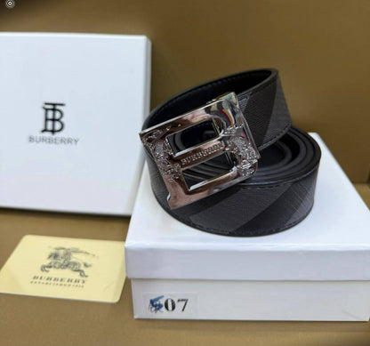 Belts

Mixed brands

40 dhs🇦🇪🇦🇪

With box

Zain93
♥️♥️♥️