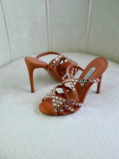 AQUAZZURA
Super *AAA* *+* Quality 💯 
With original packing🎁🎁
SIZE:36and41
Available now
450 dhs✅

Zain308
♥️♥️♥️