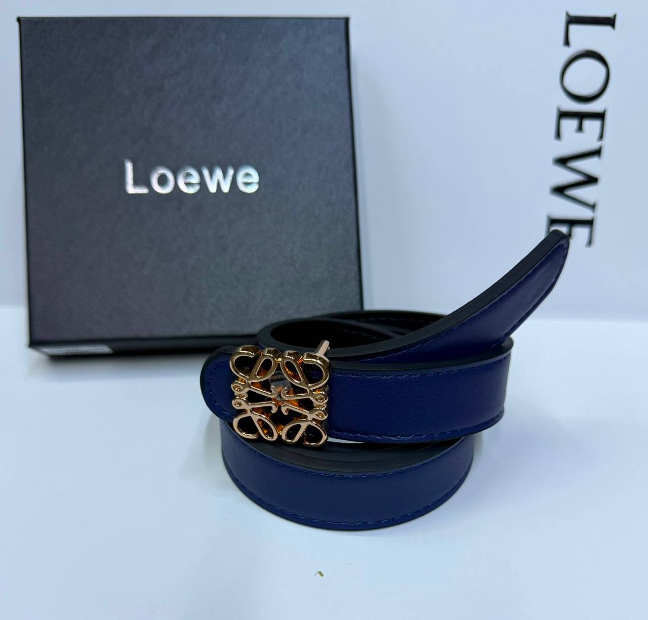 Ladies Belts 
With box
40 dhs🇦🇪🇦🇪

Zain93
♥️♥️♥️