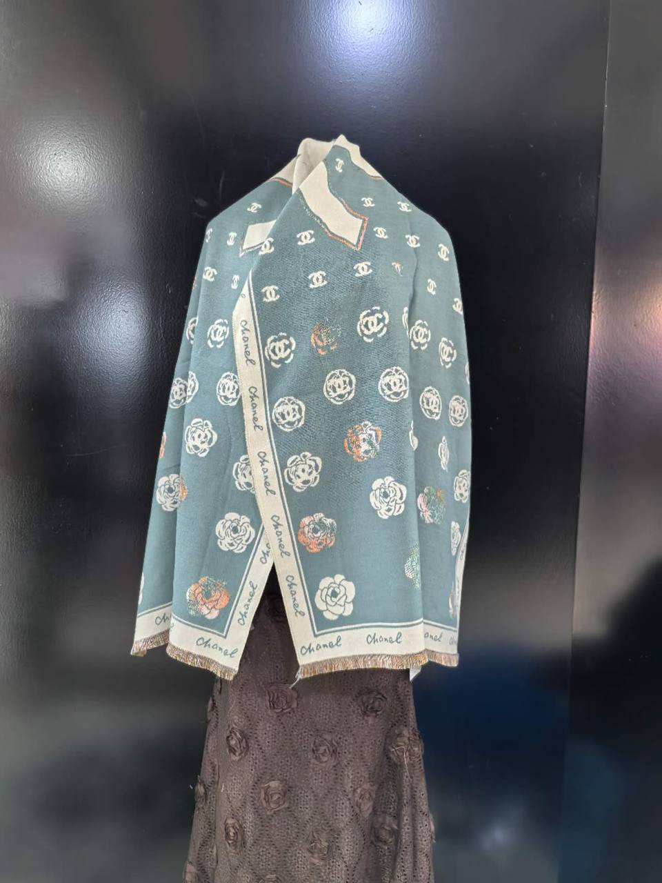 Scarf 

Good quality 

50DHS🇦🇪🇦🇪🇦🇪

Zain295
♥️♥️♥️