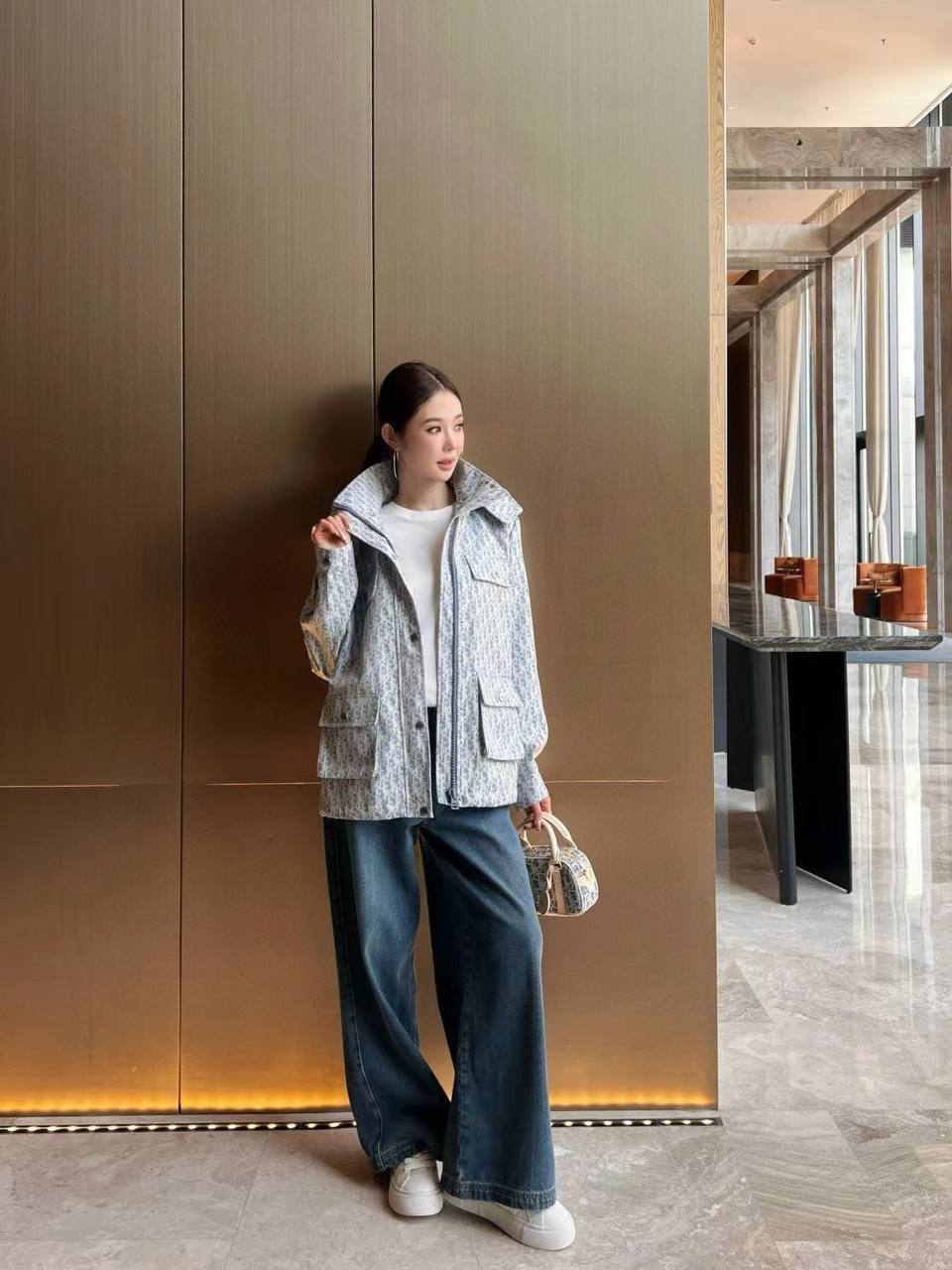 *New collections 💕💕   
280 dhs🪙
*good  quality  
*Sizes:S M L xl* 
*AVAILABL

Zain231
♥️♥️♥️