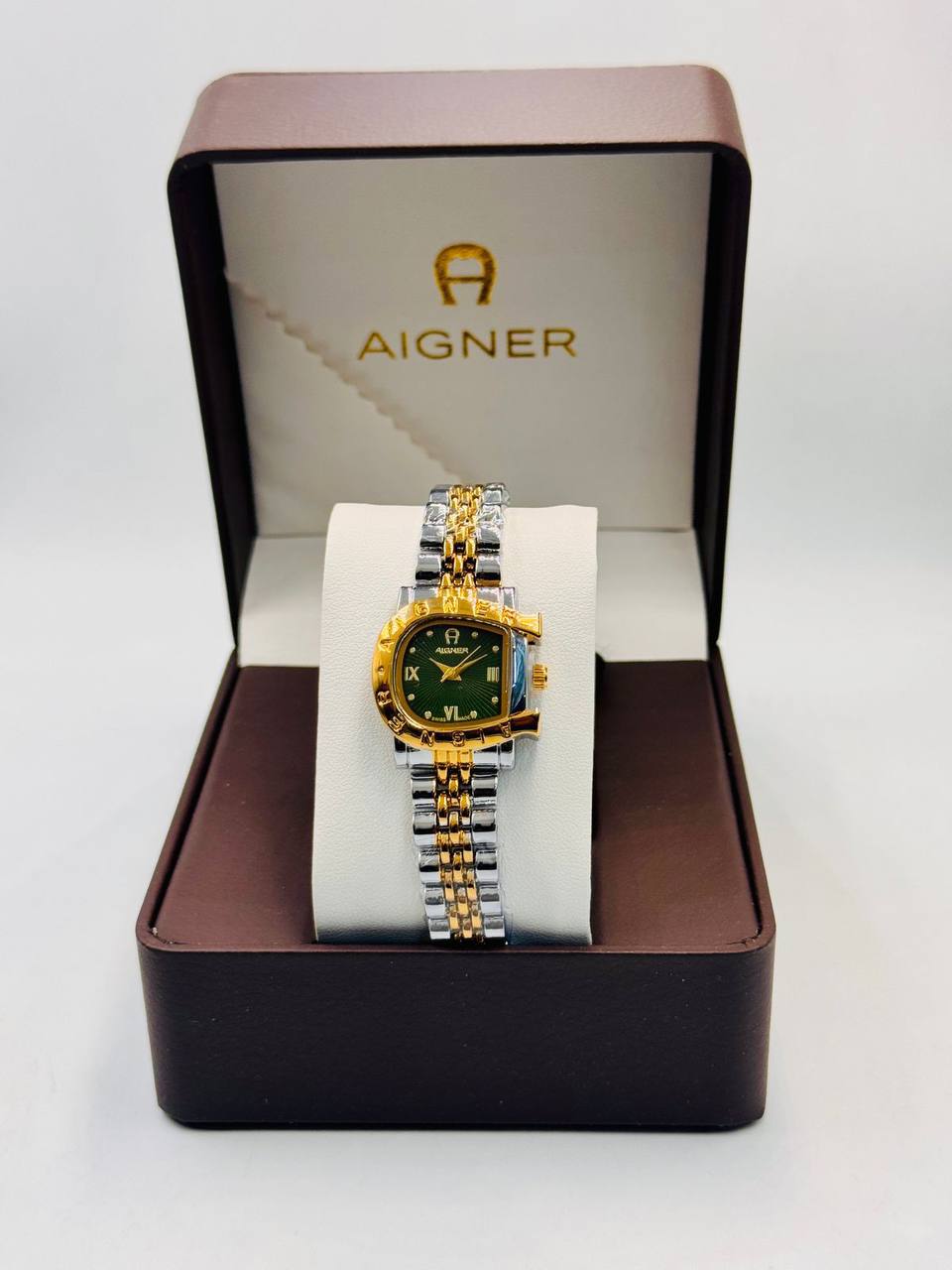 Aigner ladies
*New Arrival*🔥
55 dhs👑

Zain08
♥️♥️♥️