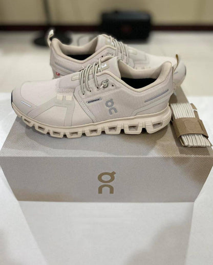 Cloud 6 WP , 
size 36 to 46 , 
230 dhs💓

Zain196
♥️♥️♥️