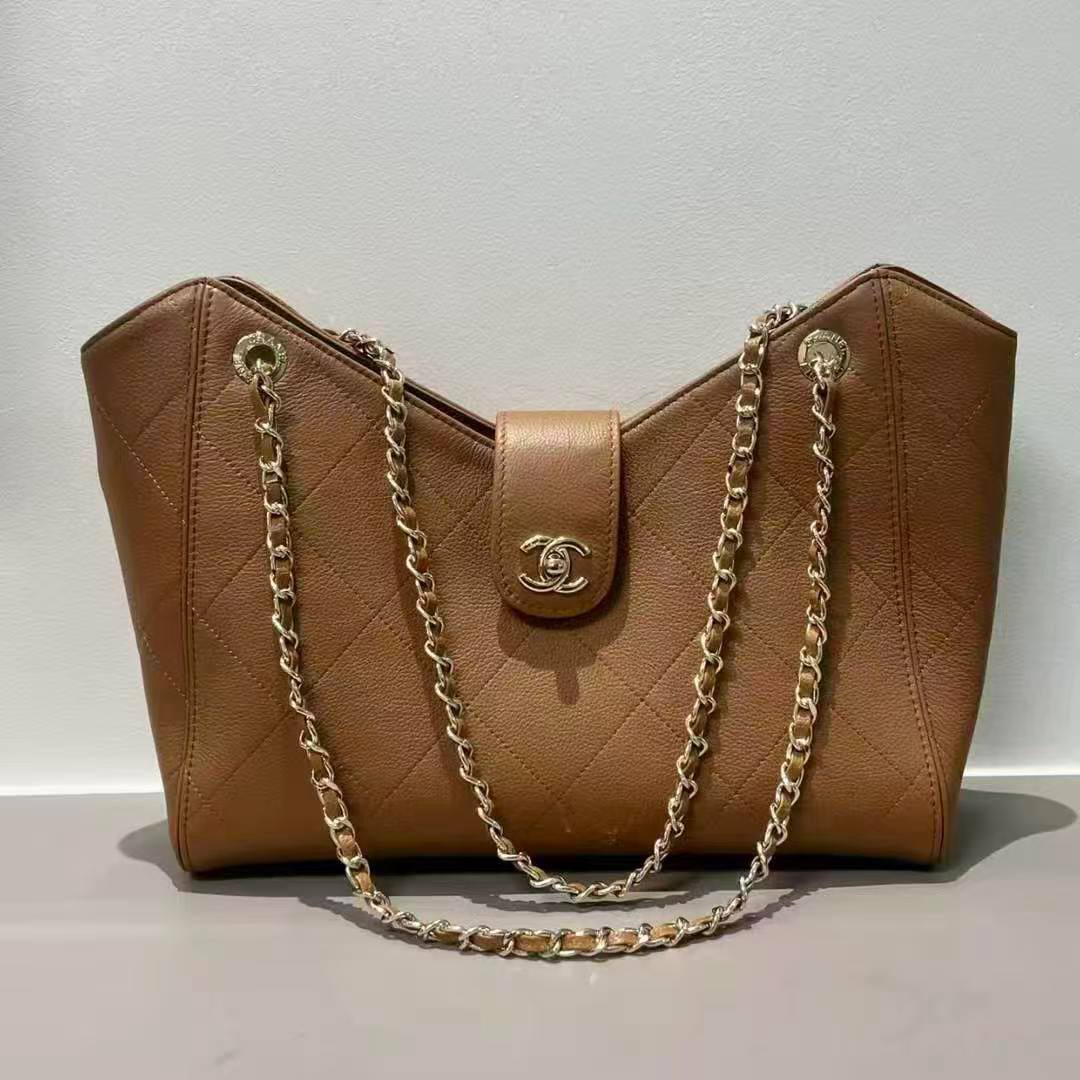 Chanel 
Master
340 dhs✅
#33cm🩷🩷🙋‍♂️

Zain228
♥️♥️♥️