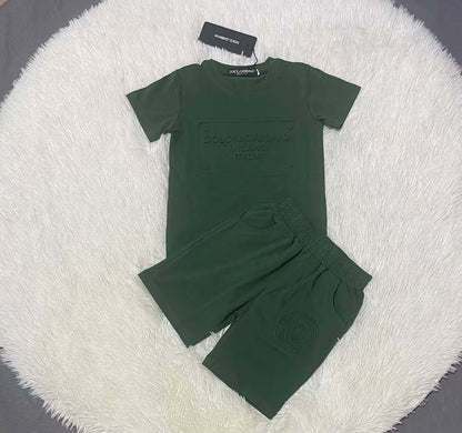 Fendi
Loewe
Dior
Gucci
D&G 


3-6m，6-12m，12-18m，2-3y，3-4y，4-5y，5-6y，7-8y，9-10y，11-12y。

110 aed

Zain151
♥️♥️♥️
