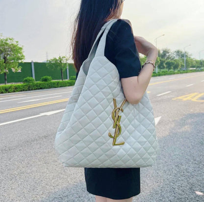 YSL NEW CAME GOOD QUALITY 50CM  
110 dhs🇦🇪🇦🇪

Zain295
♥️♥️♥️