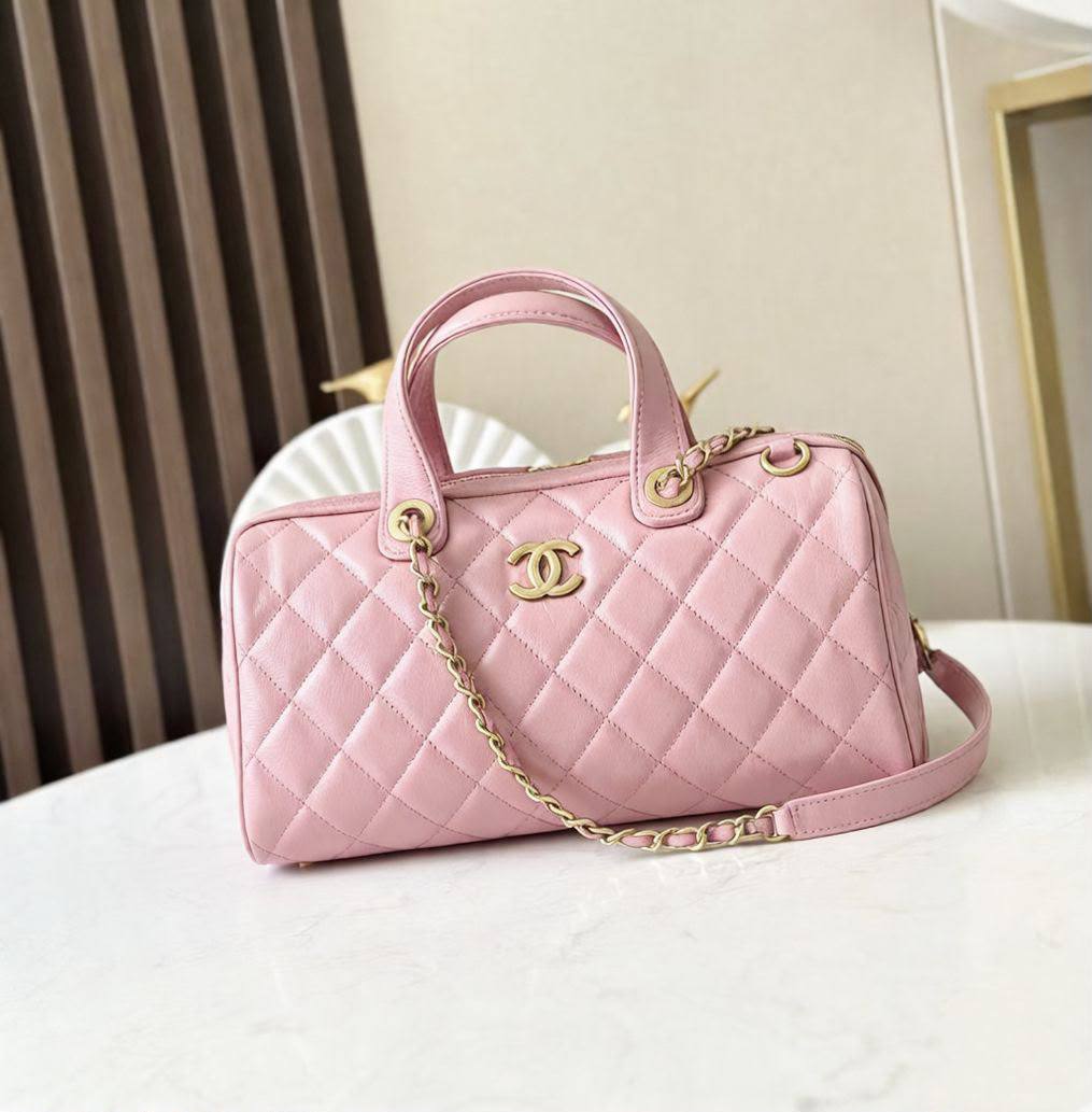 CHANEL 
GOOD QUALITY 
95 dhs🇦🇪🇦🇪

Zain295
♥️♥️♥️