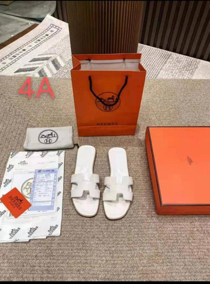 Hermes
High quality 
size 36-42 
95 dhs🪙🌨️

Zain132
♥️♥️♥️