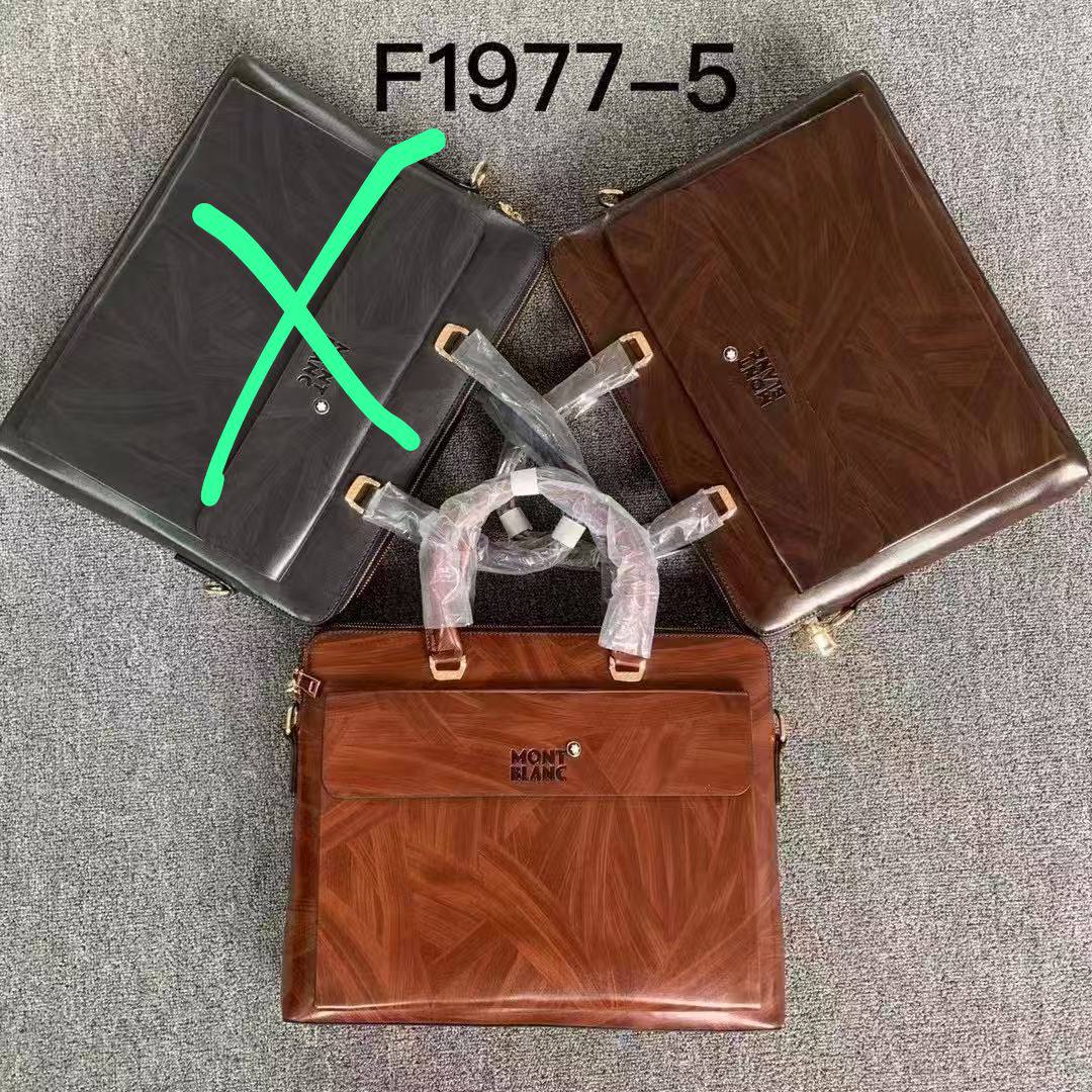 Laptop bags 
good quality 
110 dhs💓

Zain278
♥️♥️♥️