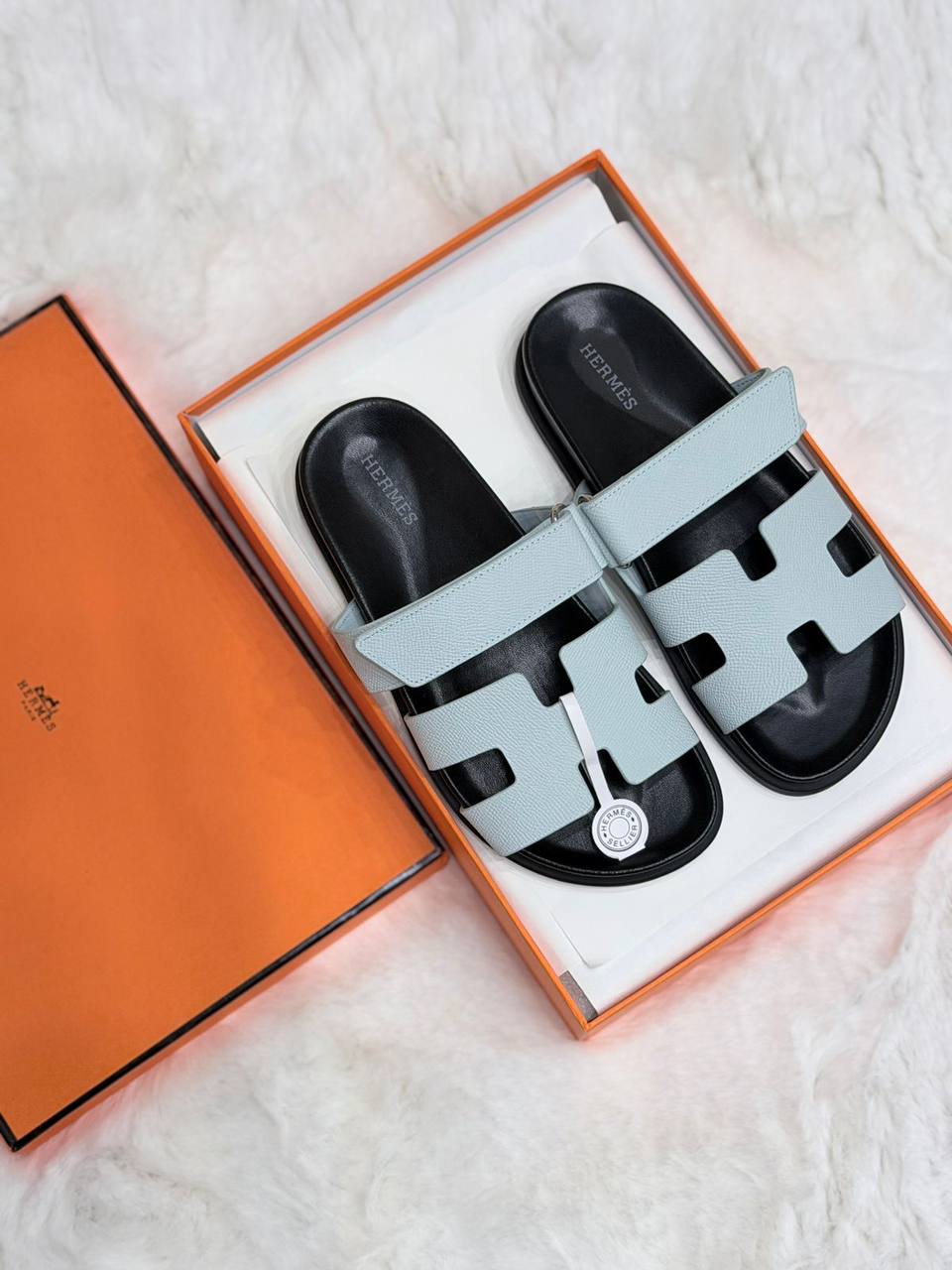 😍 HERMEES 😍

💎 _*VIP QUALITY +A*_ 💎
Size 37 To 41

490 dhs✅

Zain292
♥️♥️♥️