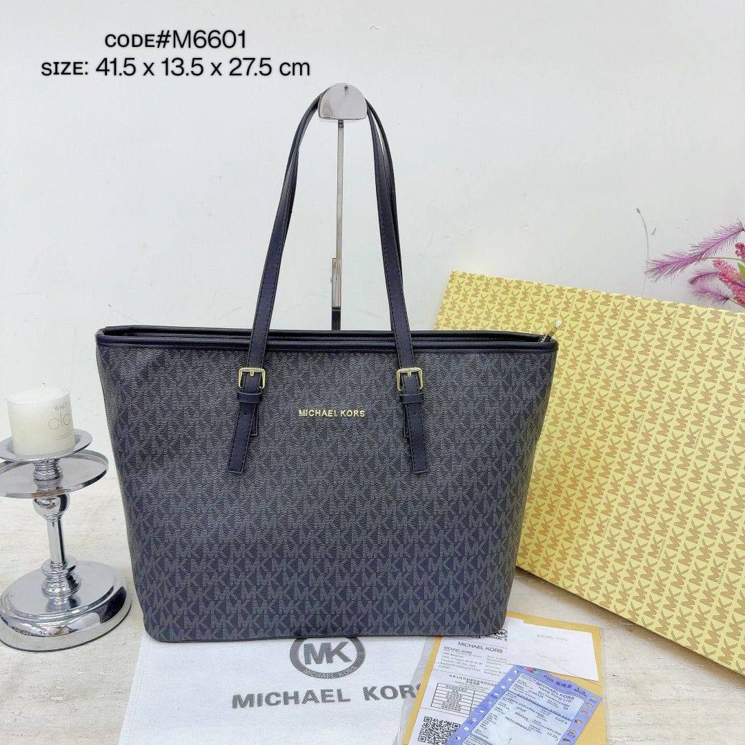 MK
sʜᴏᴜʟᴅᴇʀ ᴛᴏᴛᴇʙᴀɢ
ᴢɪᴘᴘᴇʀ ᴛʏᴘᴇ
sɪᴢᴇ: 41.5 cm

ᴡɪᴛʜ BOX
🎁🎁🎁

75 dhs🪙💕

Zain31
♥️♥️♥️